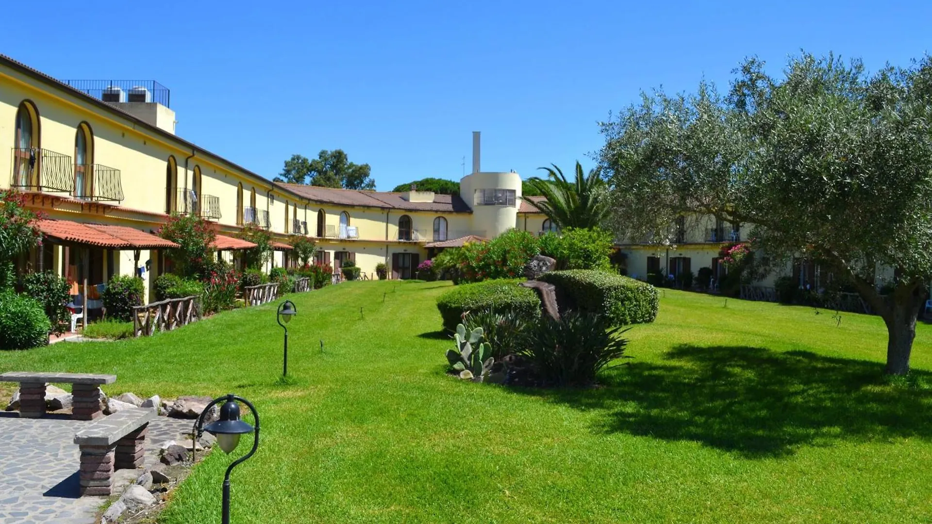 Hotel Surrounded By Greenery With Swimming Pool In Arborea Just 600 Meters From The Sea