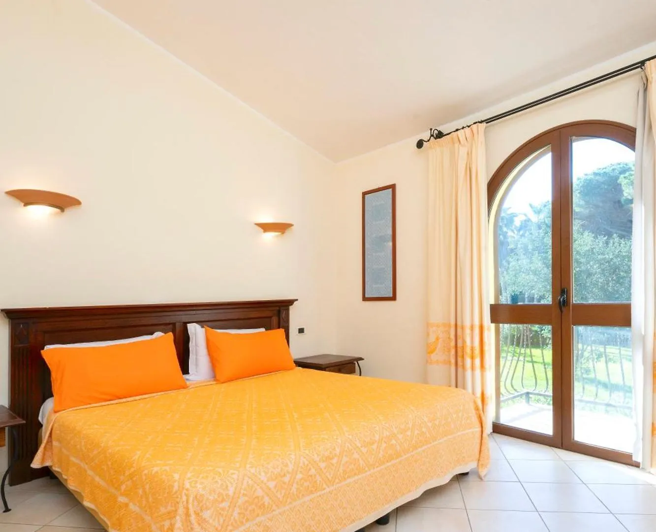Hotel Surrounded By Greenery With Swimming Pool In Arborea Just 600 Meters From The Sea Italy