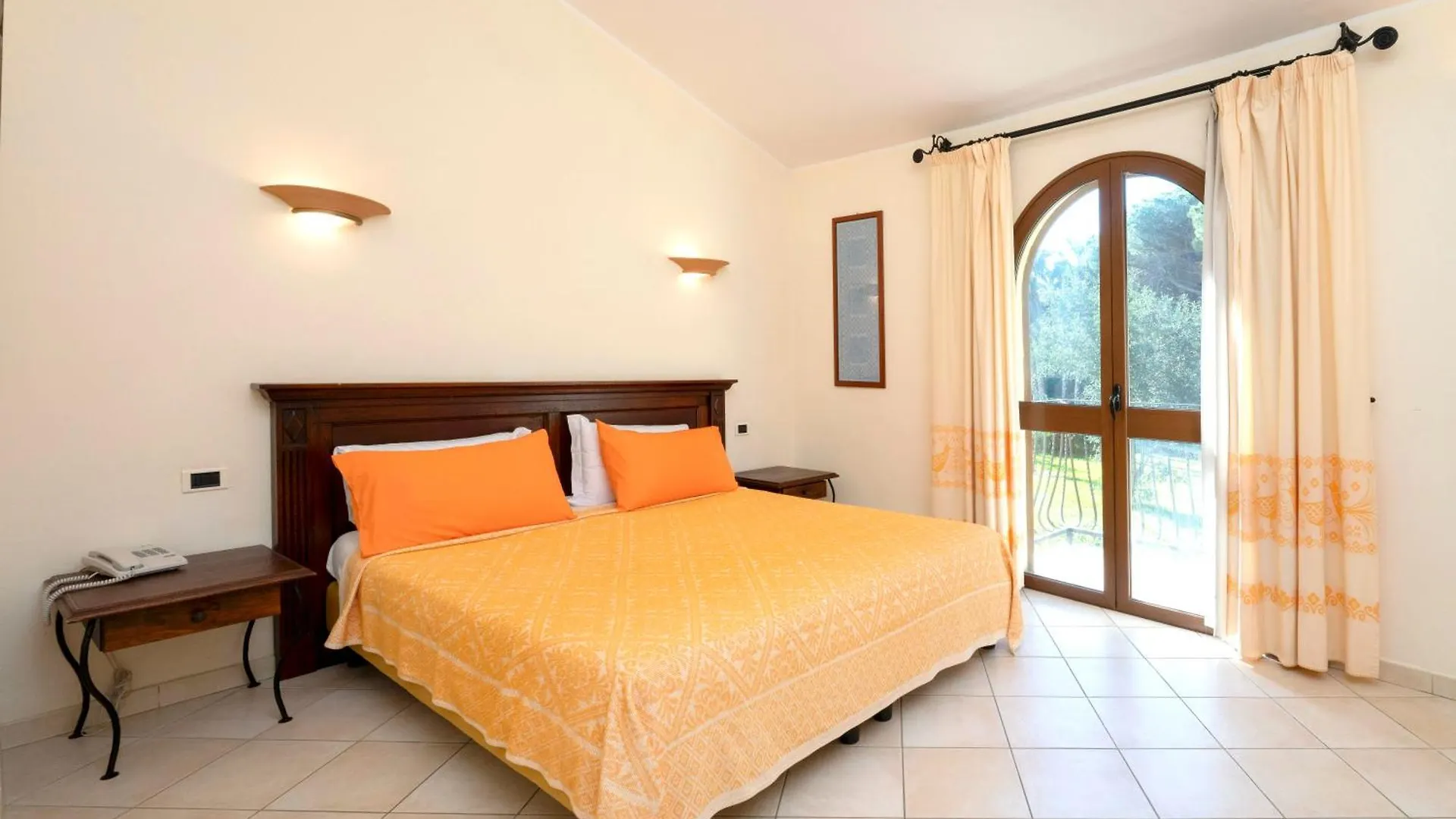 Hotel Surrounded By Greenery With Swimming Pool In Arborea Just 600 Meters From The Sea