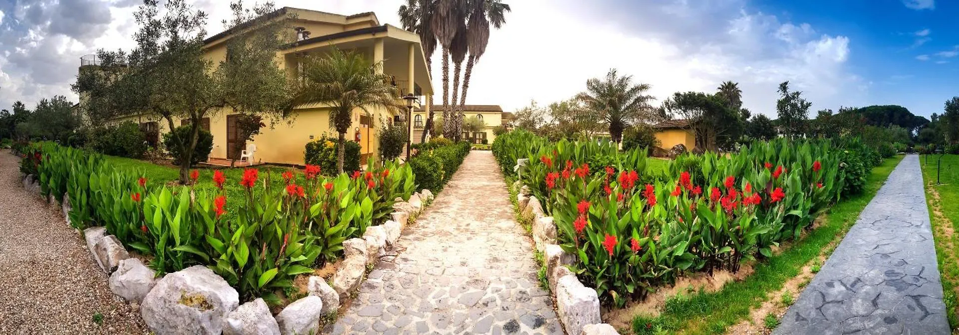 Hotel Surrounded By Greenery With Swimming Pool In Arborea Just 600 Meters From The Sea